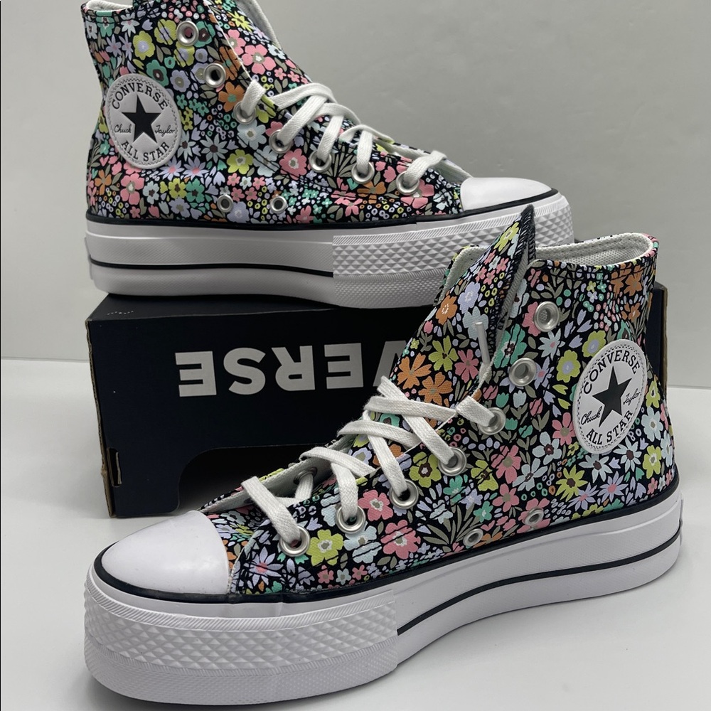 Converse CTAS A15009C CTAS LIFT HI
BLACK/WHITE/PALE SURPLUS Platform Sneakers - Picture 15 of 16